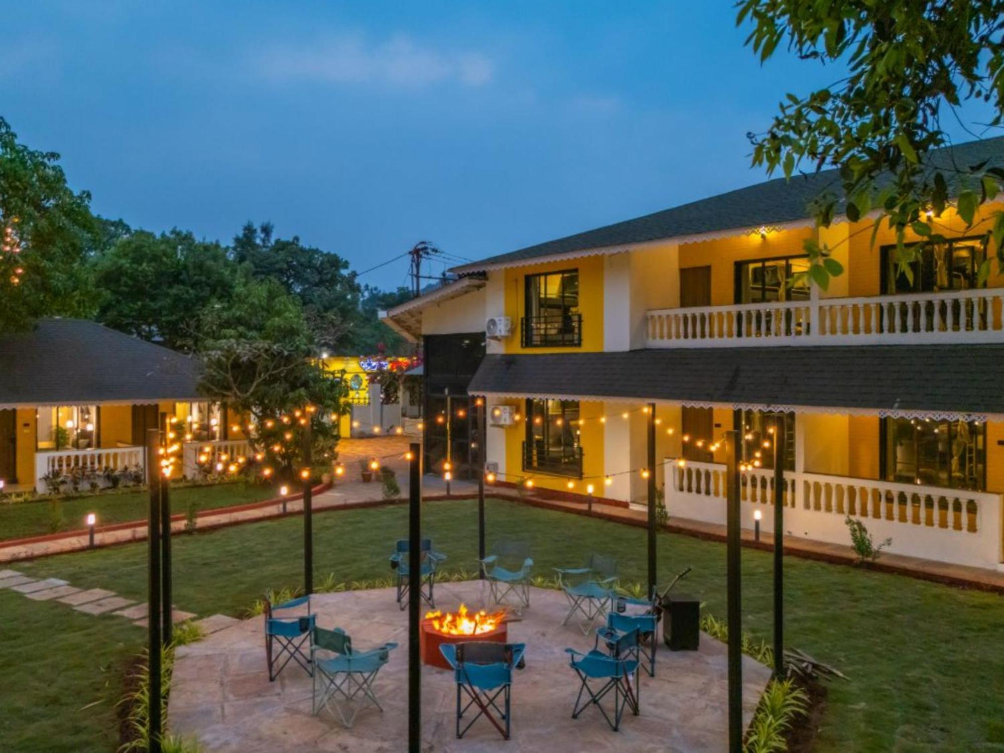 The Hosteller Lonavala, City Centre Exterior foto