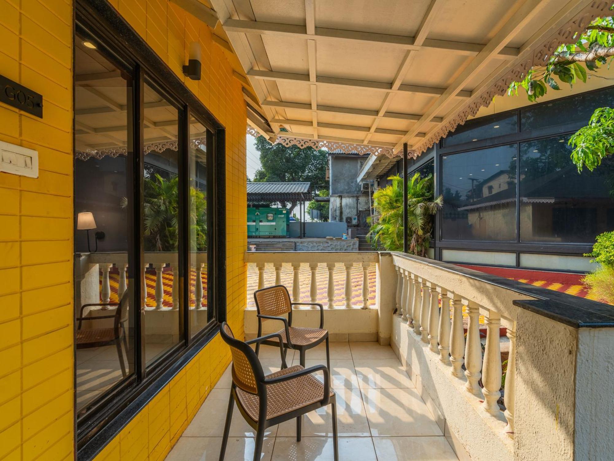The Hosteller Lonavala, City Centre Exterior foto
