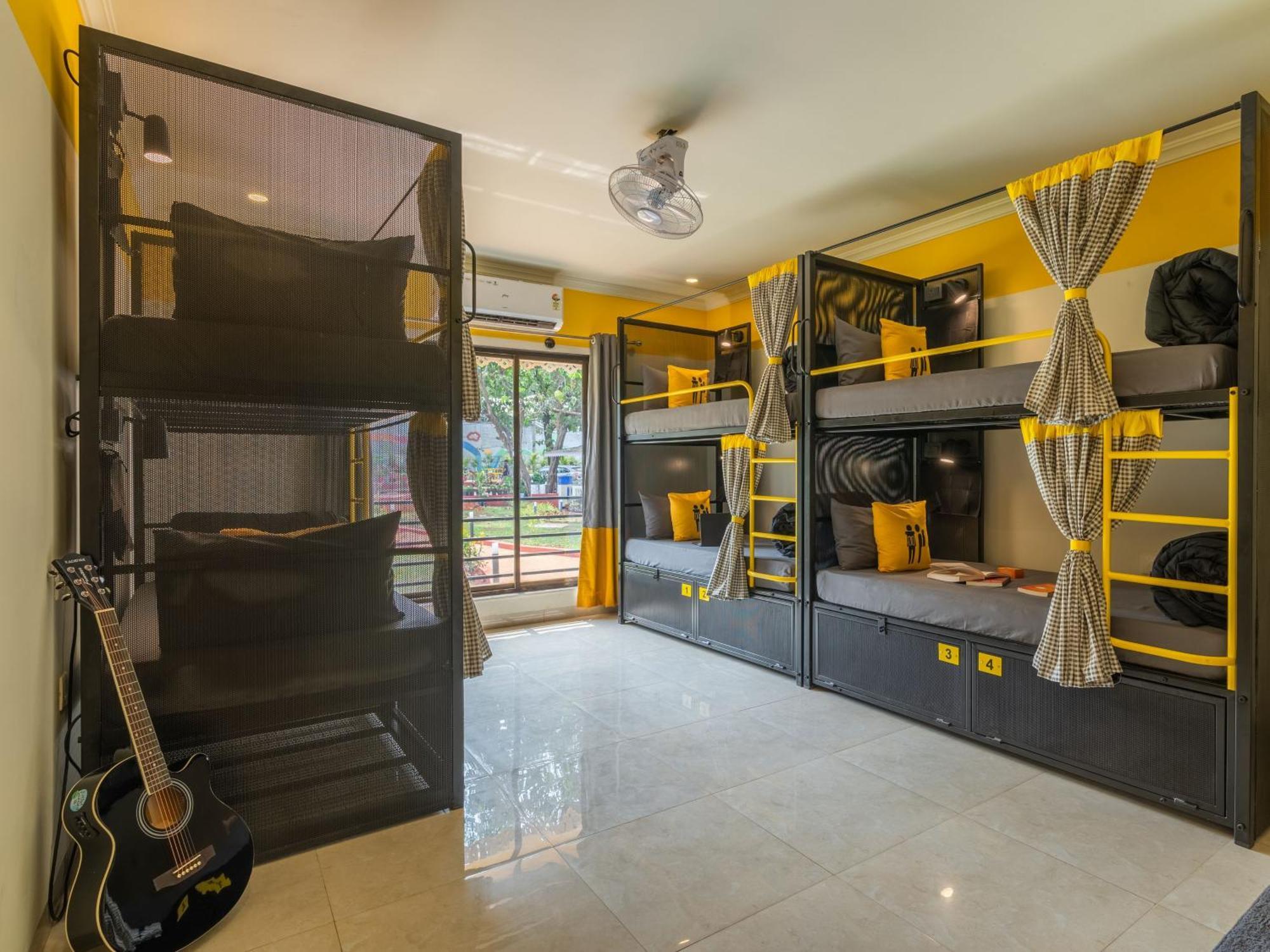 The Hosteller Lonavala, City Centre Exterior foto