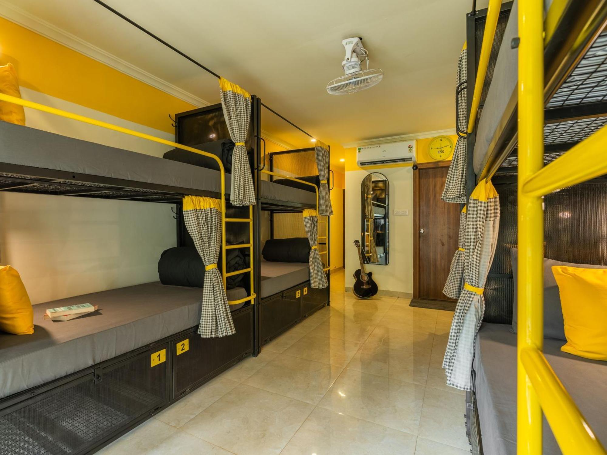 The Hosteller Lonavala, City Centre Exterior foto
